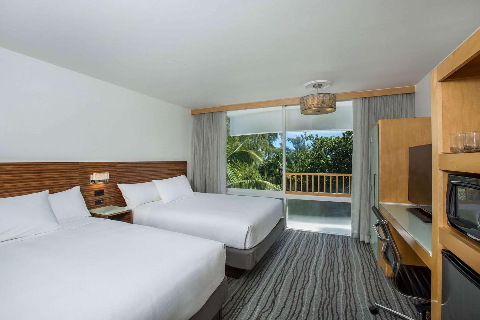 Grand Naniloa Hotel, A Doubletree By Hilton Hilo Exterior photo