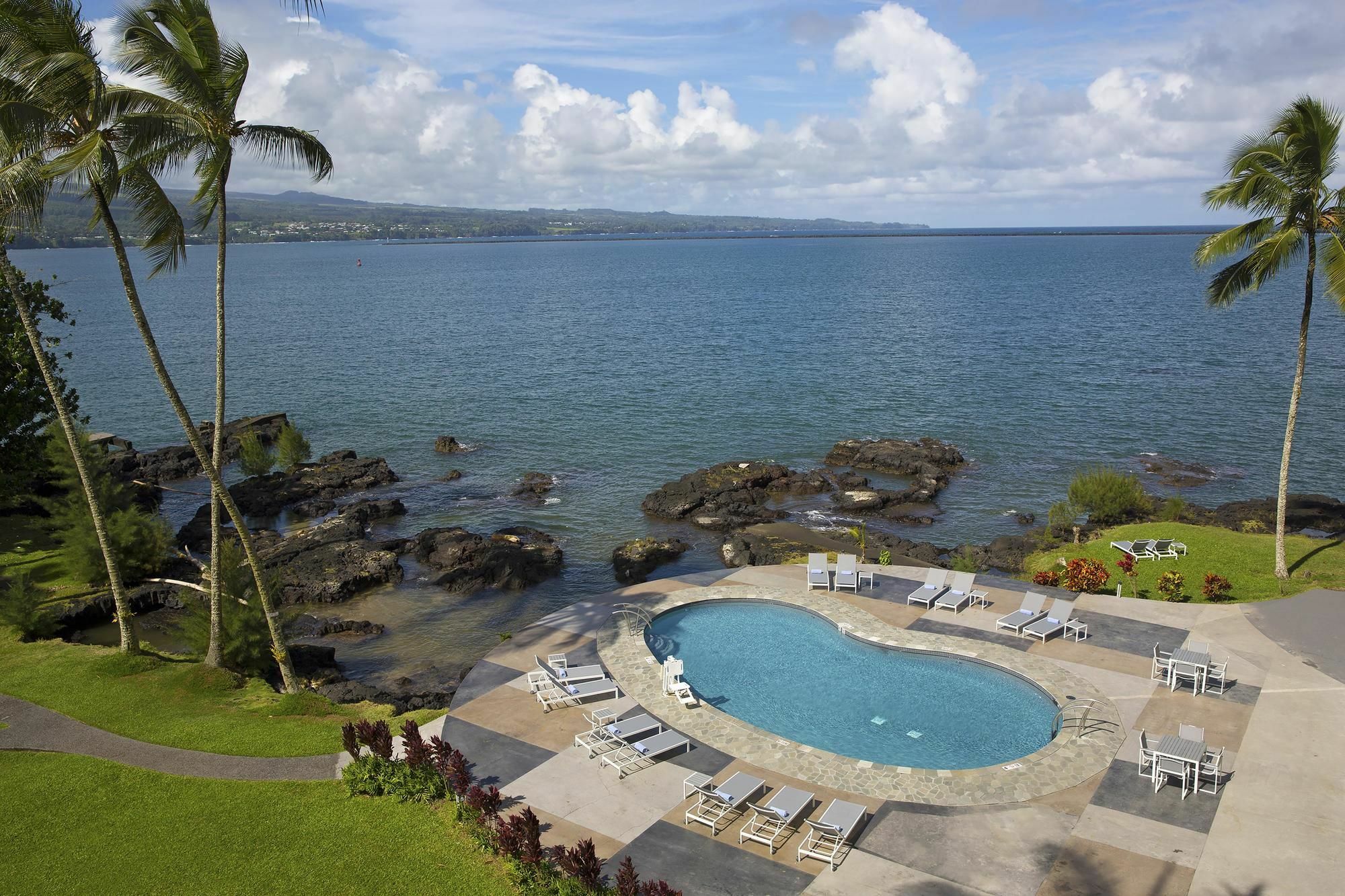 Grand Naniloa Hotel, A Doubletree By Hilton Hilo Exterior photo